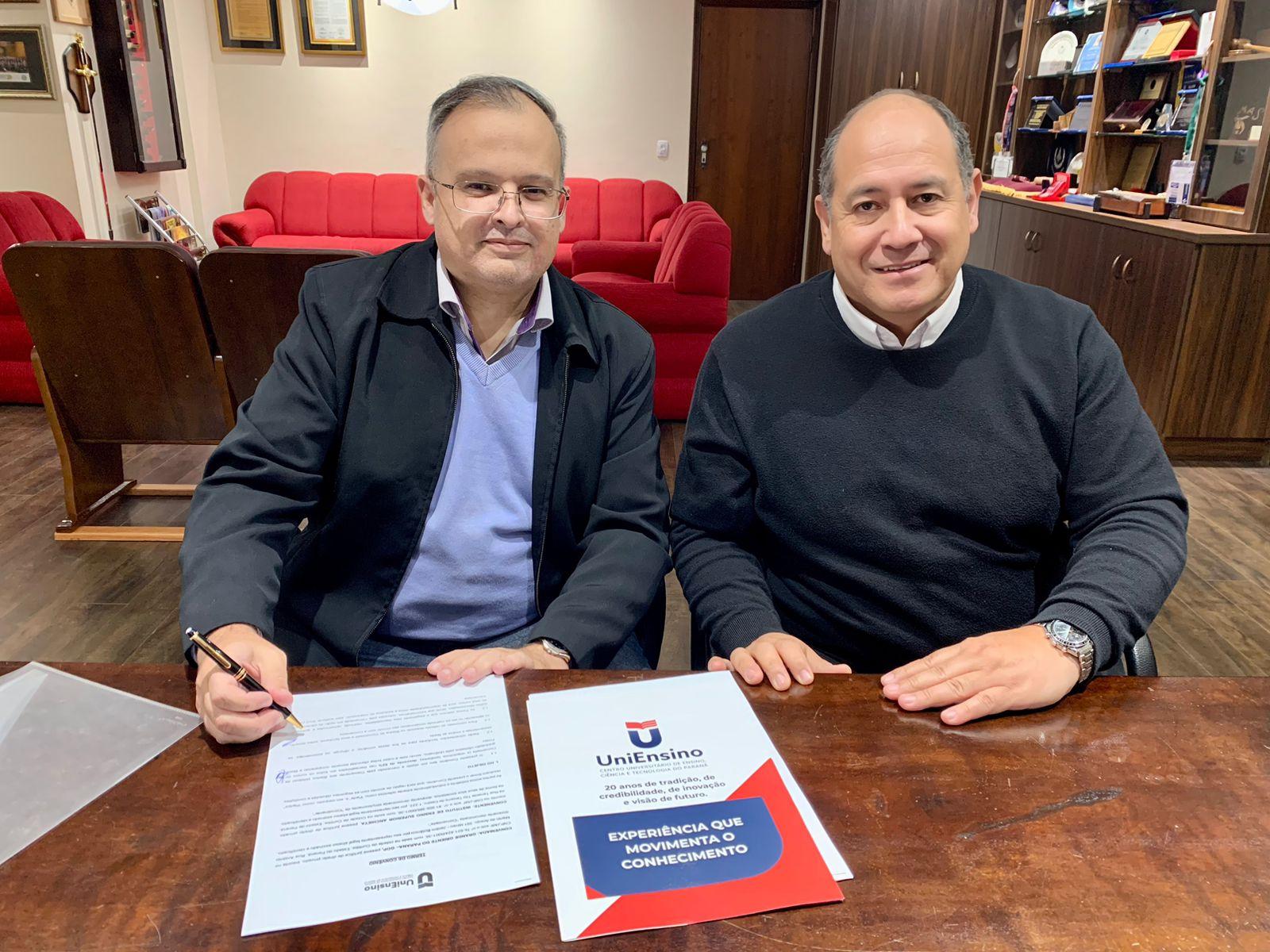 GOP firma convênio com a UniEnsino